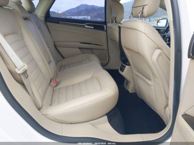 3FA6P0HD6ER185438 Ford FUSION SE