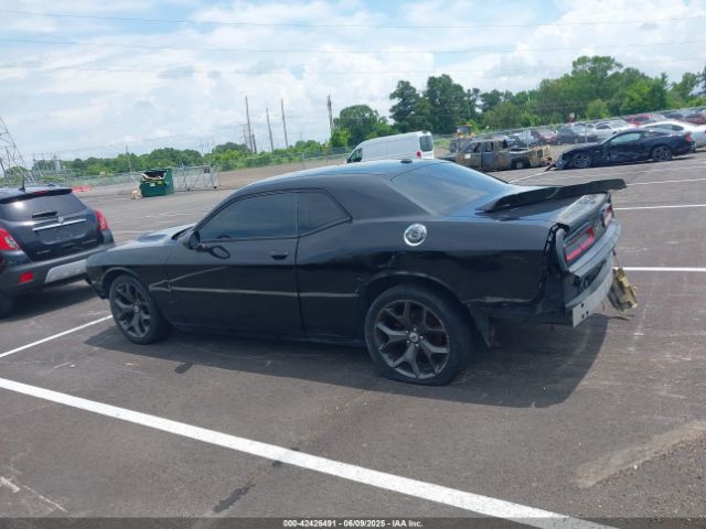 2C3CDZAG2GH100743 Dodge Challenger Sxt