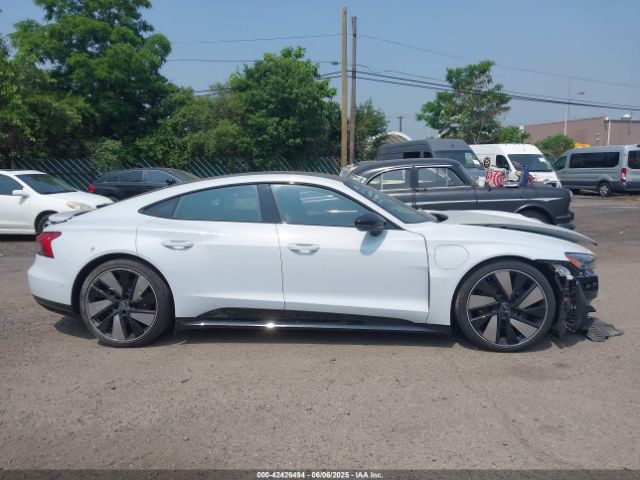 WAUEJBFWXP7008583 Audi E-tron Gt Prestige Quattro
