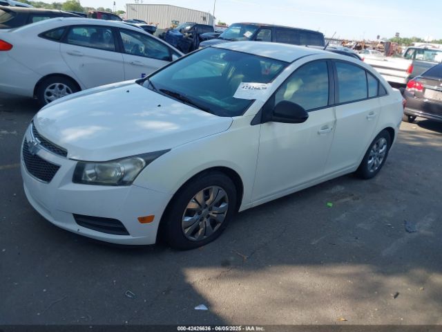 1G1PA5SH4E7326130 Chevrolet Cruze Ls Auto