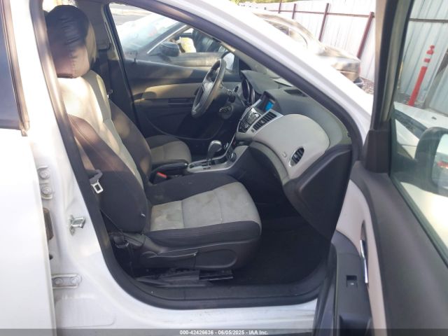 1G1PA5SH4E7326130 Chevrolet Cruze Ls Auto