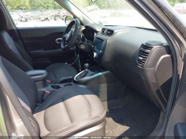 KNDJP3A51J7605777 KIA SOUL +