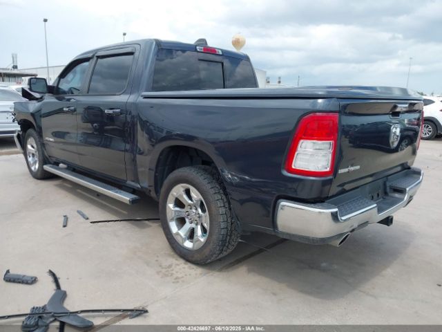 2019 RAM 1500 1C6RREFT9KN684703 Photo 2