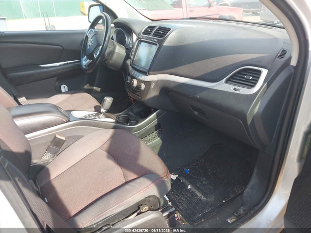 2011 DODGE JOURNEY 3D4PH7FGXBT500308 Photo 4