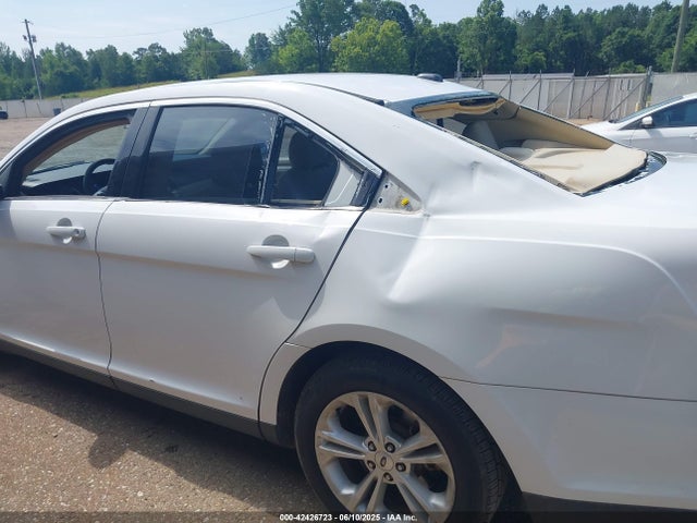1FAHP2D80GG156976 Ford 2016