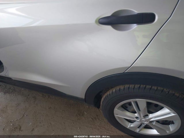 3N1CP5CU5KL555586 Nissan KICKS S