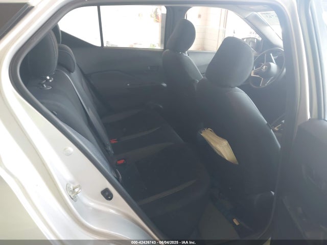 3N1CP5CU5KL555586 Nissan KICKS S
