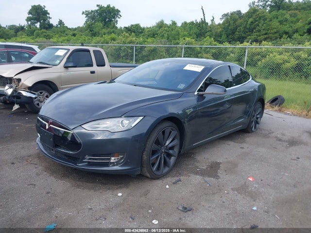 2015 TESLA MODEL S 5YJSA1E19FF109094 Photo 1
