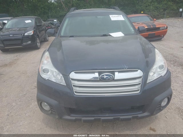 4S4BRCDC8E3275914 Subaru Outback 2.5i Premium