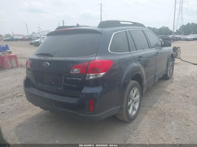 4S4BRCDC8E3275914 Subaru Outback 2.5i Premium