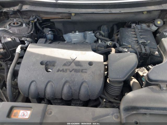 2018 MITSUBISHI OUTLANDER JA4AD3A36JZ058883 Photo 9