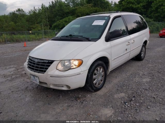 2005 CHRYSLER TOWN & COUNTRY 2C8GP64L05R213379 Photo 1