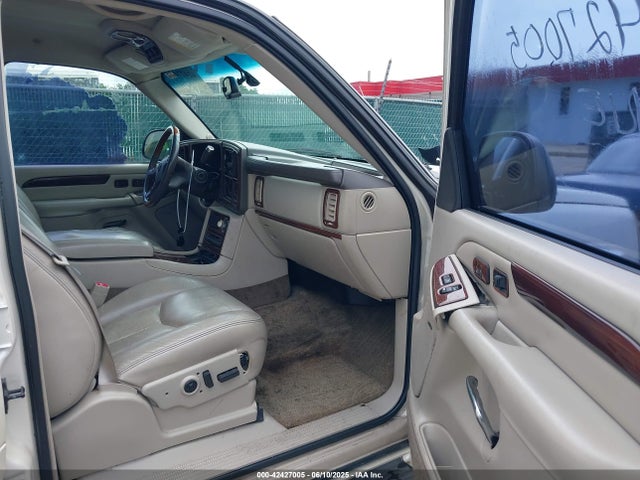 2003 CADILLAC ESCALADE MVIN319038IND Photo 4