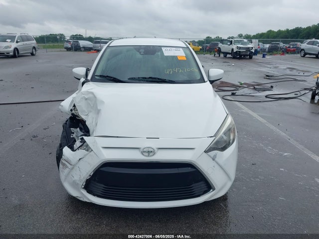 3MYDLBZVXGY123129 Scion p5v