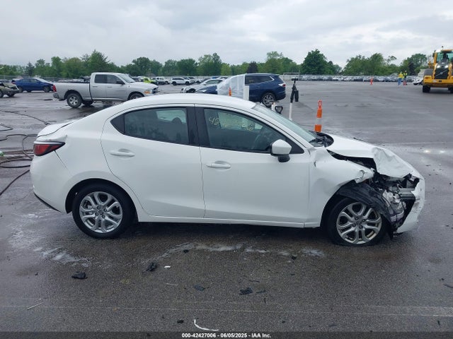 3MYDLBZVXGY123129 Scion p5v
