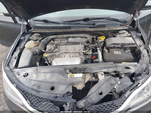 Chrysler 2016 2016 1C3CCCFB1GN183733 Image 10