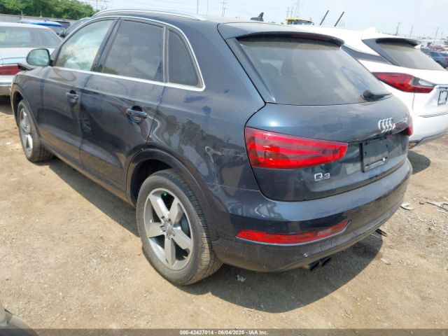 2015 AUDI Q3 WA1BFCFS6FR006515 Photo 2