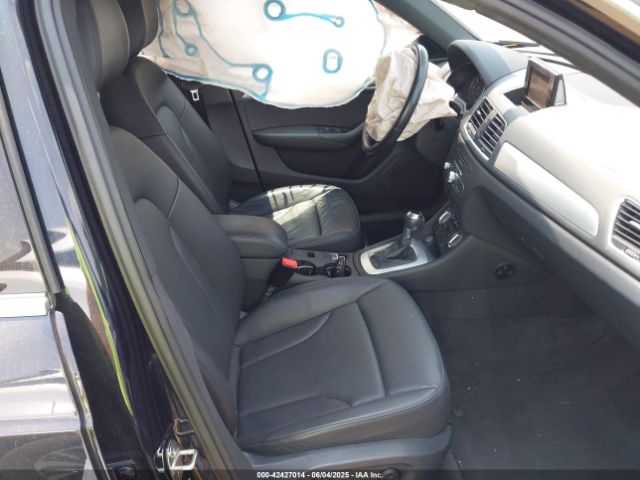 2015 AUDI Q3 WA1BFCFS6FR006515 Photo 4