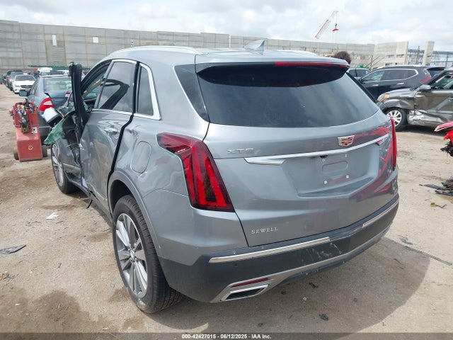 2025 CADILLAC XT5 1GYKNCR44SZ136318 Photo 2