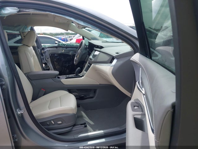 2025 CADILLAC XT5 1GYKNCR44SZ136318 Photo 4