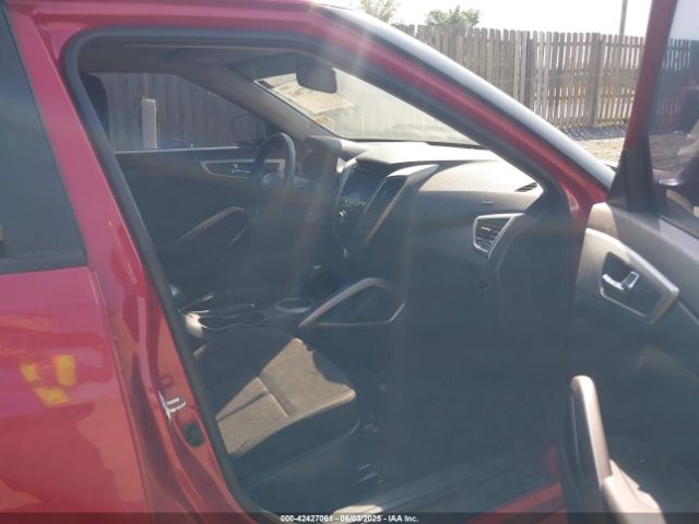 KMHTC6AD1FU233052 Hyundai Veloster