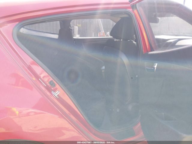 KMHTC6AD1FU233052 Hyundai Veloster