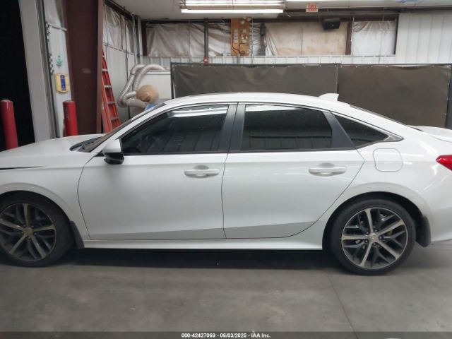 2HGFE1F97RH335905 Honda l15b7