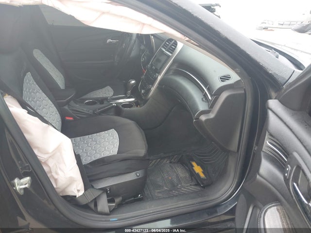 Chevrolet lkw 2015 1G11C5SL2FF130389 Image 5