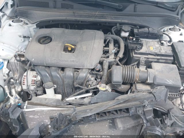3KPF24AD6PE611746 KIA Forte Lxs