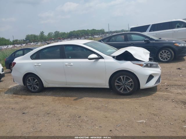 3KPF24AD6PE611746 KIA Forte Lxs