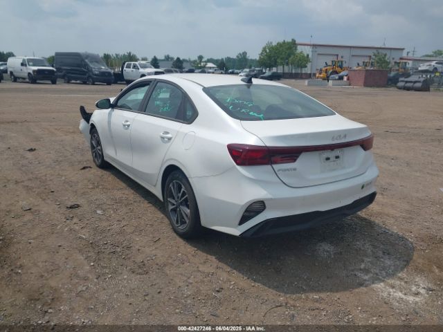 3KPF24AD6PE611746 KIA Forte Lxs