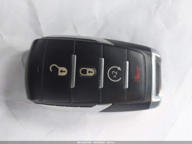 2020 RAM 1500 1C6RREBG3LN420726 Photo 10