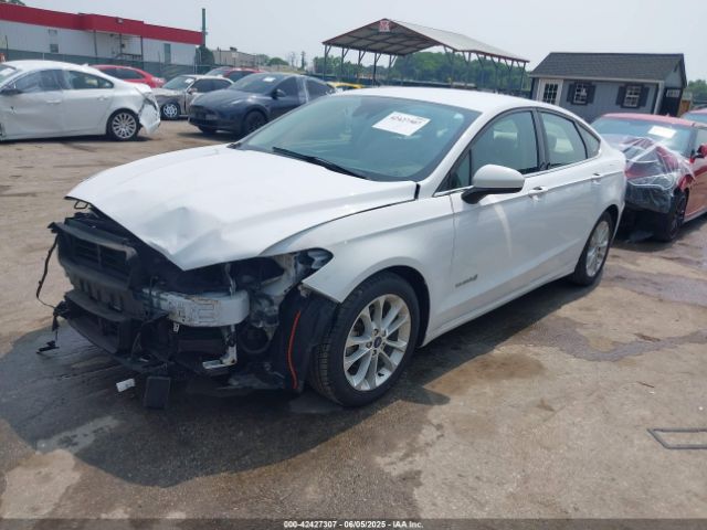 3FA6P0LUXKR124693 Ford Fusion Hybrid Se