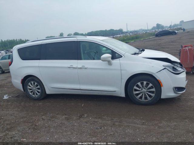 2C4RC1EG7JR292666 Chrysler Pacifica Touring L Plus