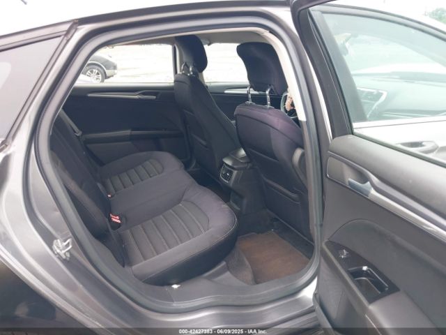 1FA6P0HD7E5395114 Ford FUSION SE