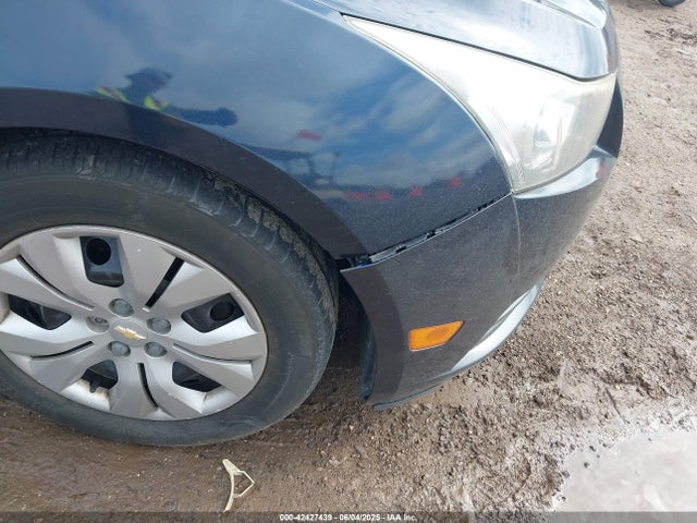 1G1PA5SG3E7286517 Chevrolet Cruze Ls Auto