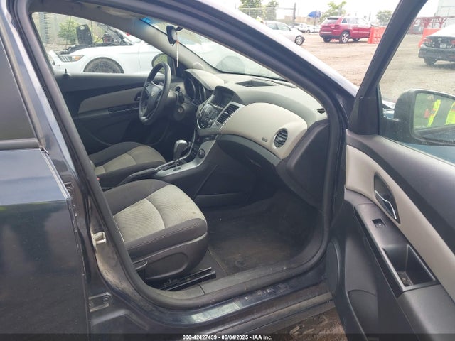 1G1PA5SG3E7286517 Chevrolet Cruze Ls Auto