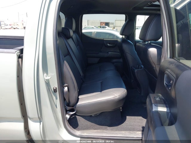 3TMDZ5BN4NM135564 Toyota 2gr-fks