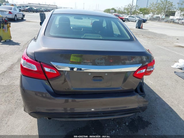 1N4AL3AP4GC250154 Nissan 2016