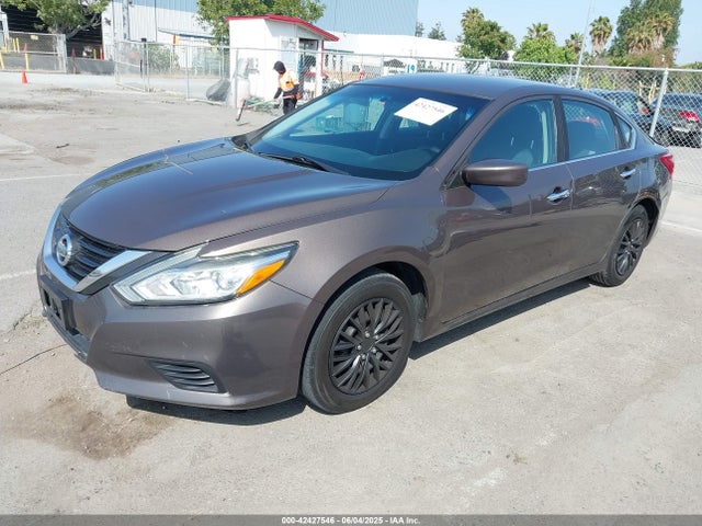 1N4AL3AP4GC250154 Nissan 2016