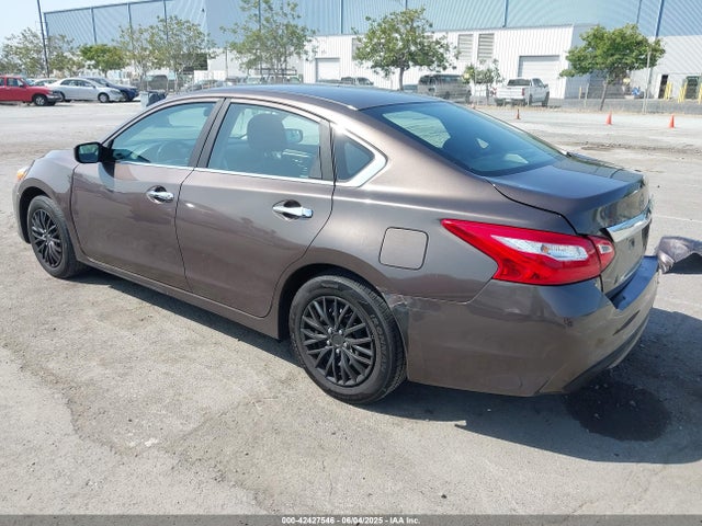 1N4AL3AP4GC250154 Nissan 2016