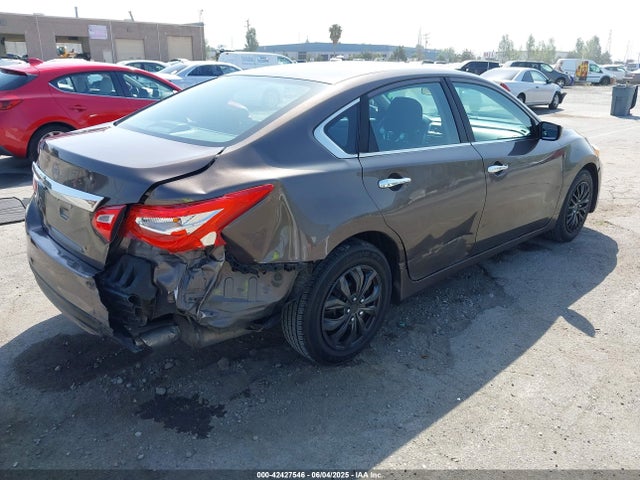 1N4AL3AP4GC250154 Nissan 2016