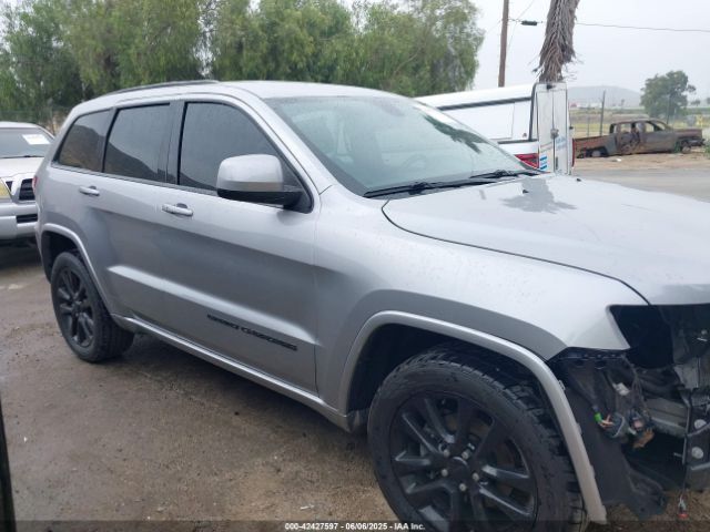 1C4RJEAG0HC702195 Jeep Grand Cherokee Altitude 4x2