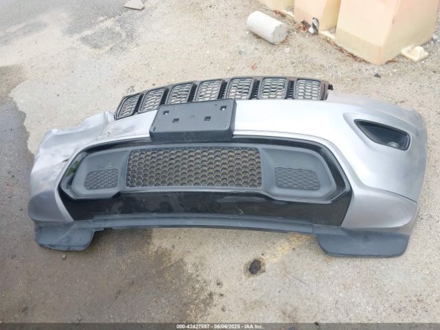 1C4RJEAG0HC702195 Jeep Grand Cherokee Altitude 4x2