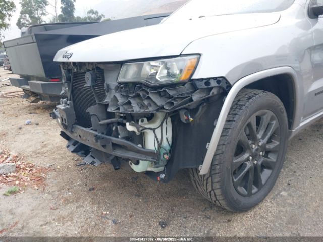 1C4RJEAG0HC702195 Jeep Grand Cherokee Altitude 4x2