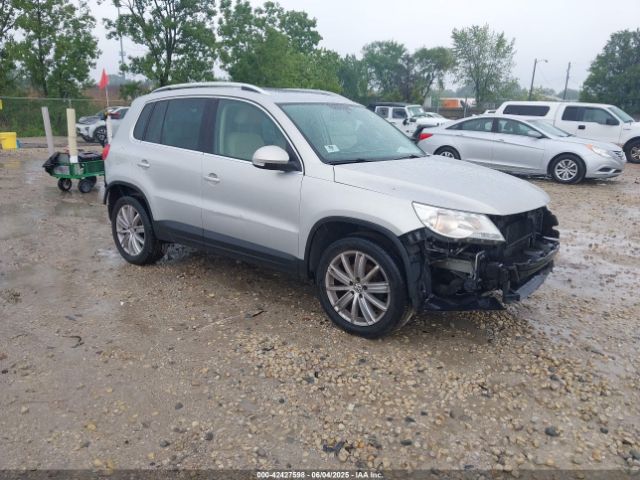 2011 VOLKSWAGEN TIGUAN WVGBV7AX7BW503311