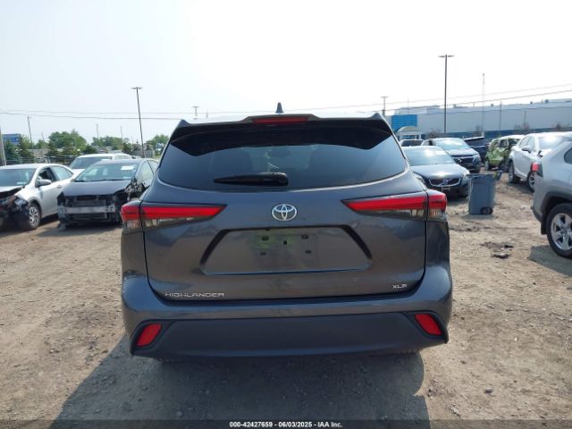 5TDGZRAH9NS554266 Toyota Highlander Xle