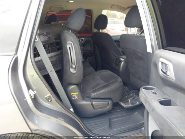 5N1AR2MN8FC695973 Nissan Pathfinder S