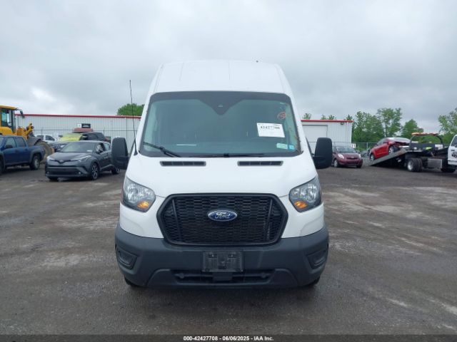 1FTBR3U85NKA64272 Ford Transit-250 Cargo Van