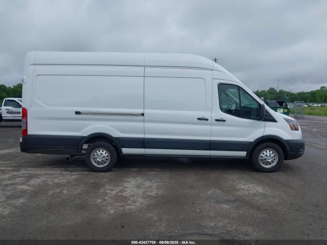 1FTBR3U85NKA64272 Ford Transit-250 Cargo Van